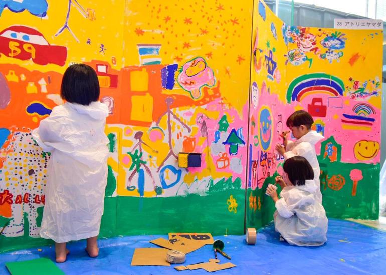 新型コロナウィルスの影響で6月に延期！子ども達が絵の具で思いっきり