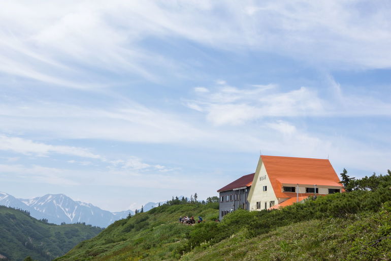 登山者の安全と安心を提供する山小屋を みんなで応援しよう 山小屋エイド基金 クラウドファンディングのmotiongallery